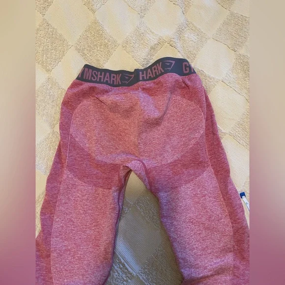 Gymshark Pink Leggings - Picture 3 of 3